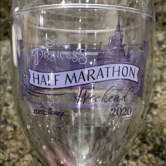 BNWT Tervis Plastic Princess Disney Wine Glass - Picture 6 of 6